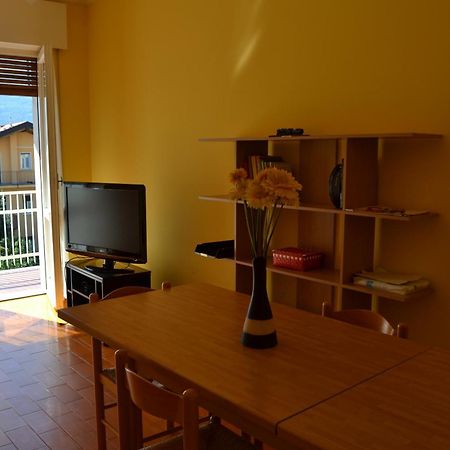 Suna Holiday Verbania Bagian luar foto