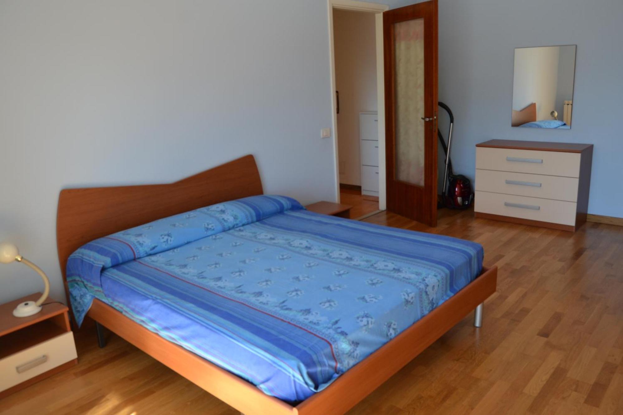 Suna Holiday Verbania Bagian luar foto